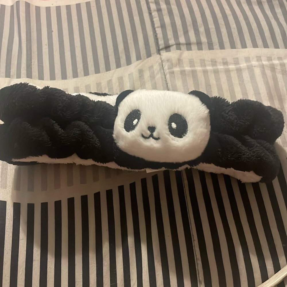 Panda head band💕